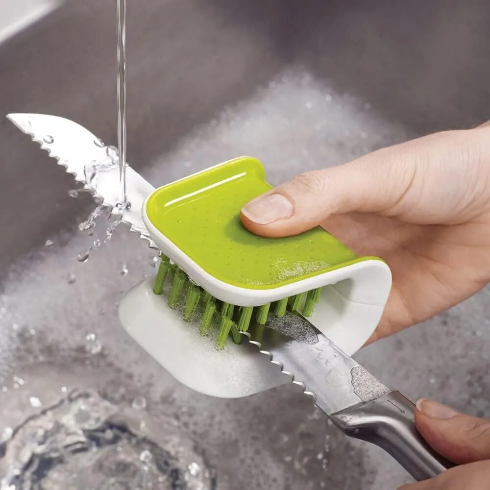 Joseph Joseph BladeBrush – Knife & Cutlery Cleaning Brush